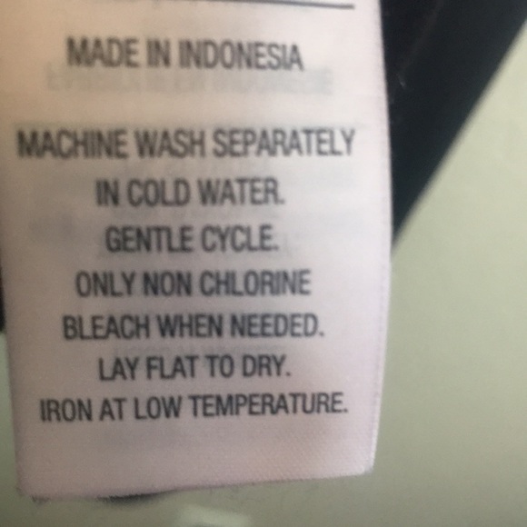 NYGARD Jersey Knit Chiffon Overlay with Crisscross Back Yoke and Side Vents - Picture 13 of 15